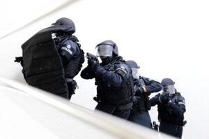 2013_landespolizei_spezialeinheit_09.jpg